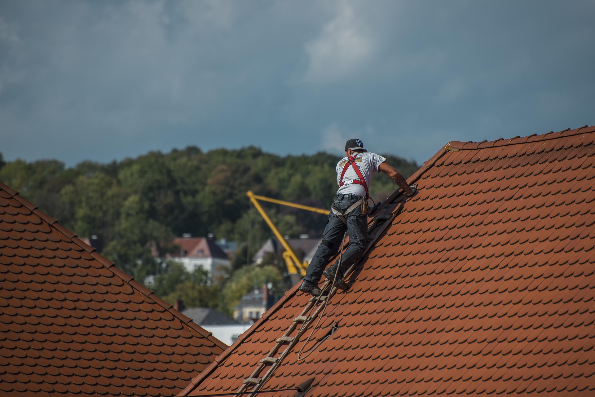 Economise With Rubber Roofing Material